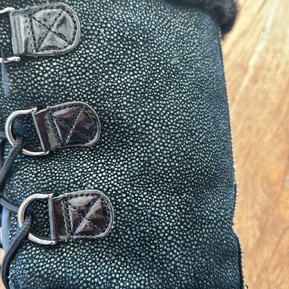 Khombu "Quechee Stingray" Black Suede Winter Boots Size 5M - Picture 3 of 10